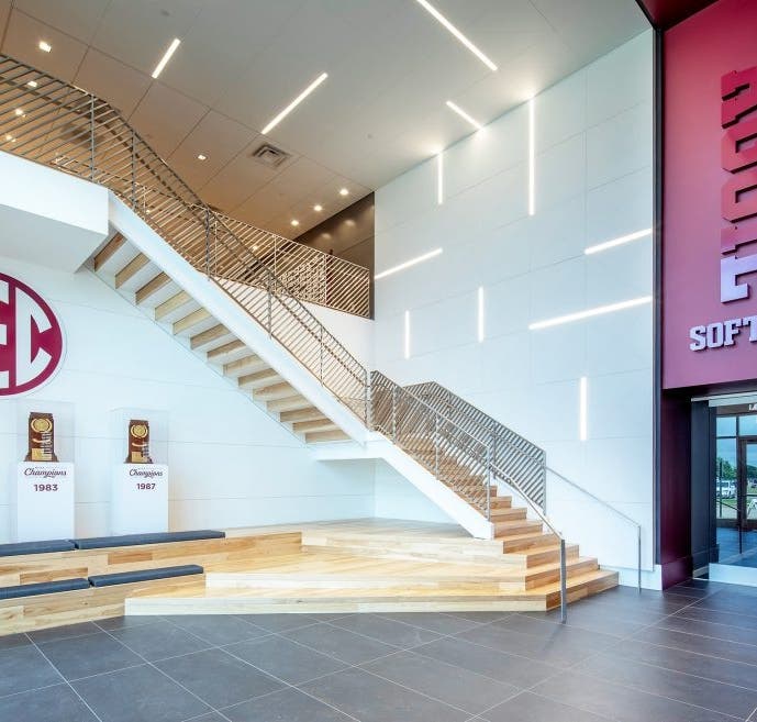 USG: Wallforms™ - Metal Panel Wall System 1820976 | Material Bank