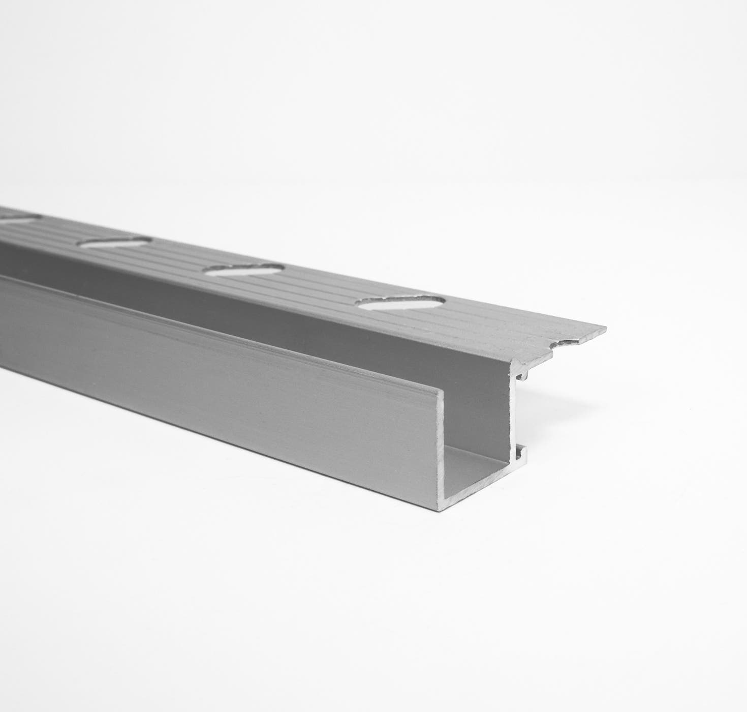 Flannery, Inc.: Drywall F-Mold Clear Anodized 2504941 | Material Bank
